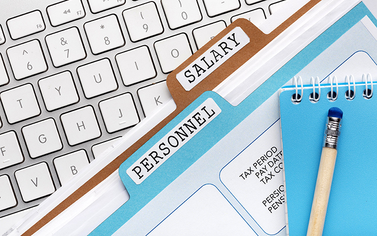 Cine este responsabil cu salarizarea în cadrul unei companii